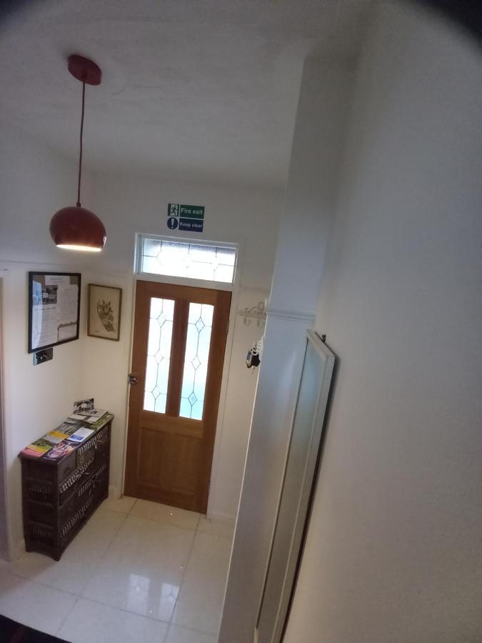 Luxury Holiday Home, Near Beach Southend-on-Sea Exterior photo