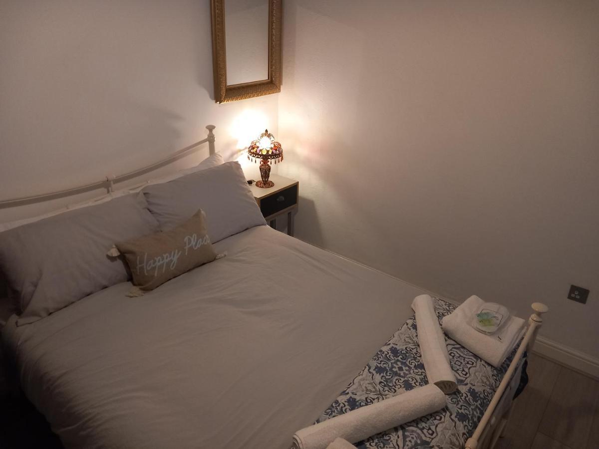 Luxury Holiday Home, Near Beach Southend-on-Sea Exterior photo
